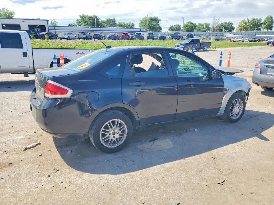2011 FORD FOCUS SE  
