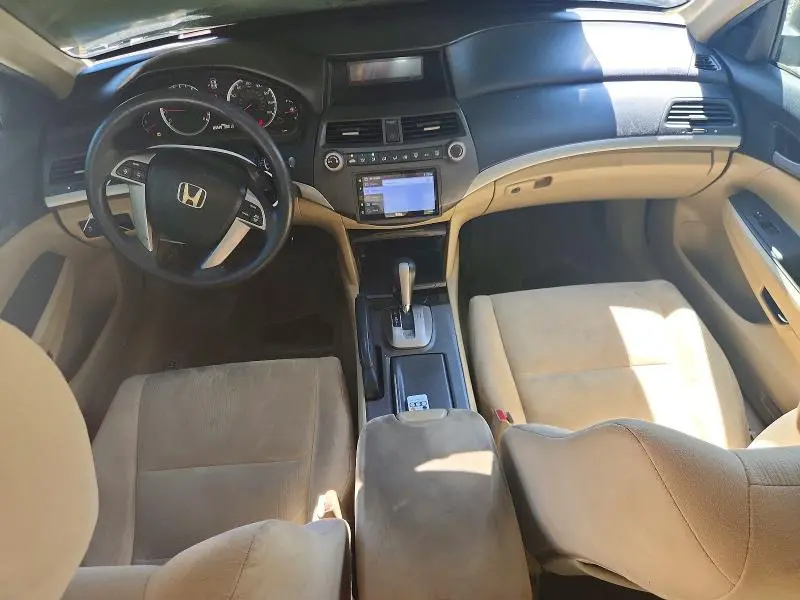 2011 HONDA ACCORD LX  