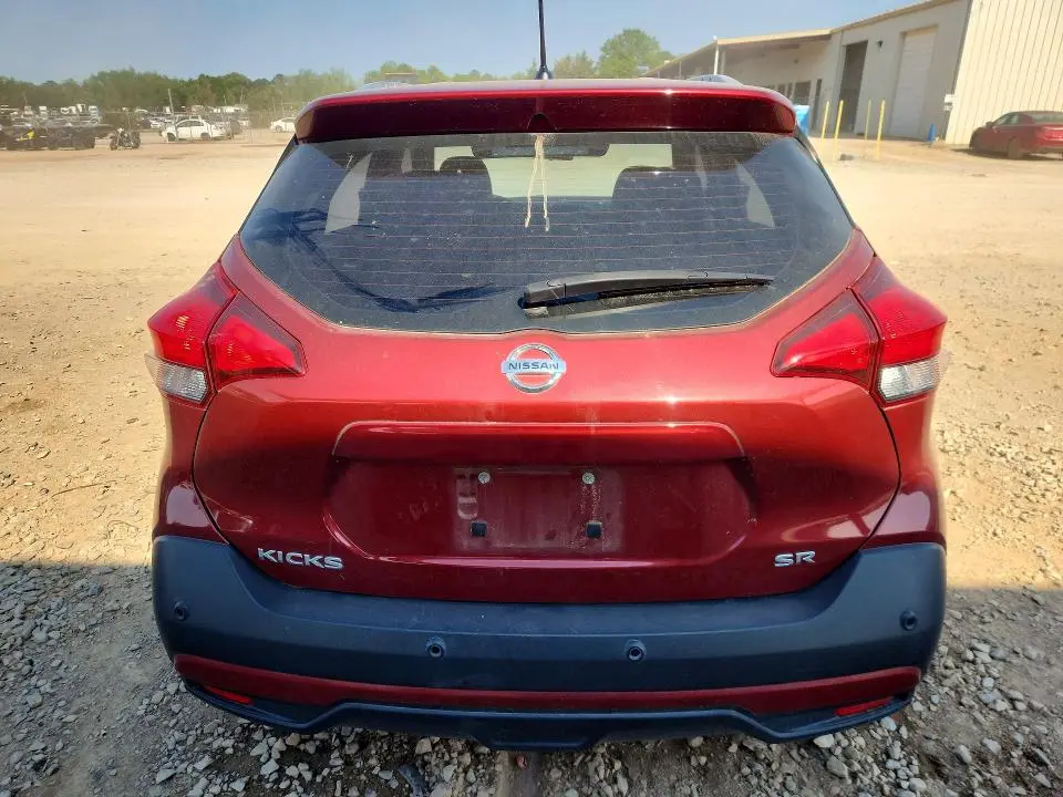 2020 NISSAN KICKS SR  