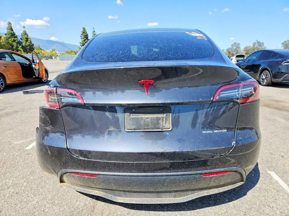 2024 TESLA MODEL Y   