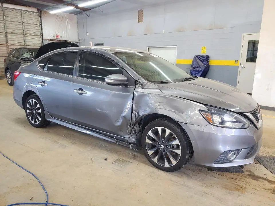 2016 NISSAN SENTRA SR  