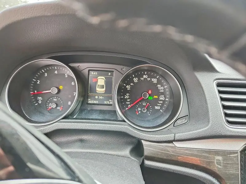 2016 VOLKSWAGEN PASSAT SEL  