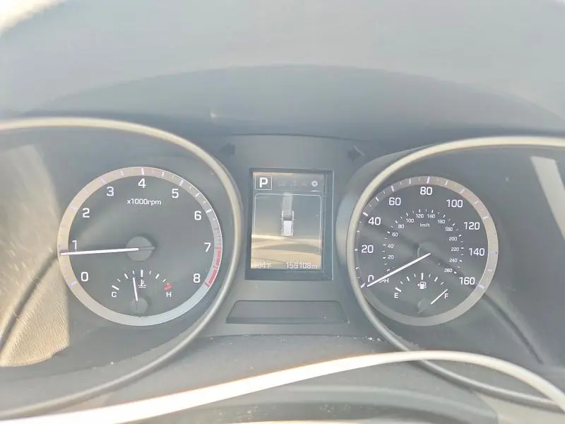 2018 HYUNDAI SANTA FE SE  
