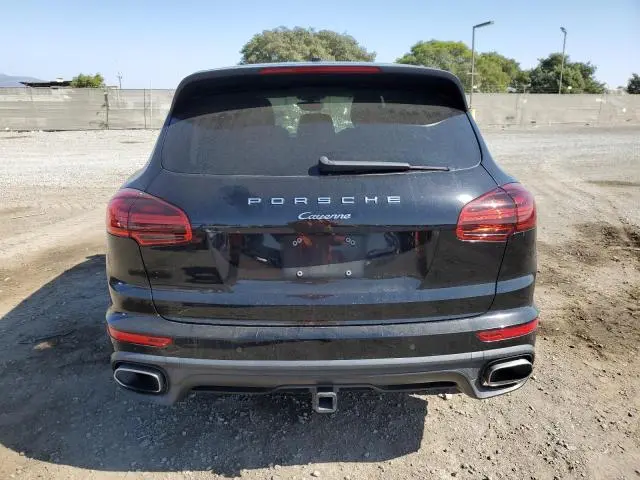 2017 PORSCHE CAYENNE   