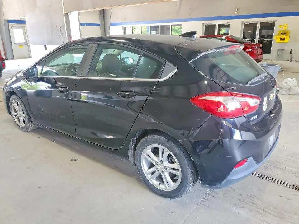 2017 CHEVROLET CRUZE LT  