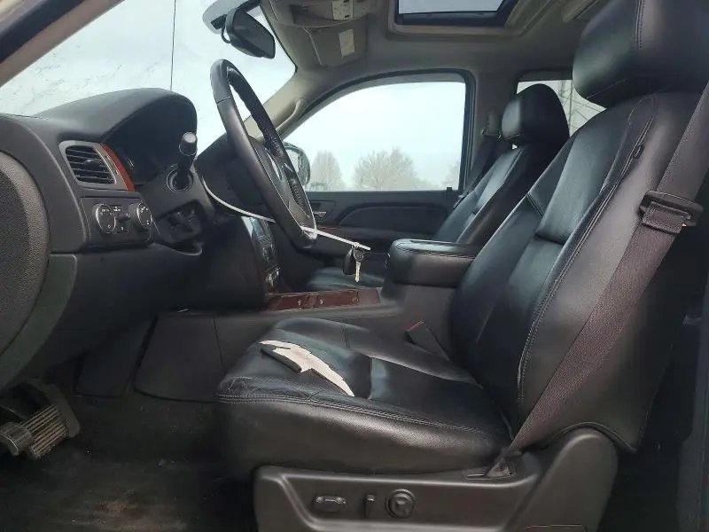 2011 CHEVROLET AVALANCHE LTZ  