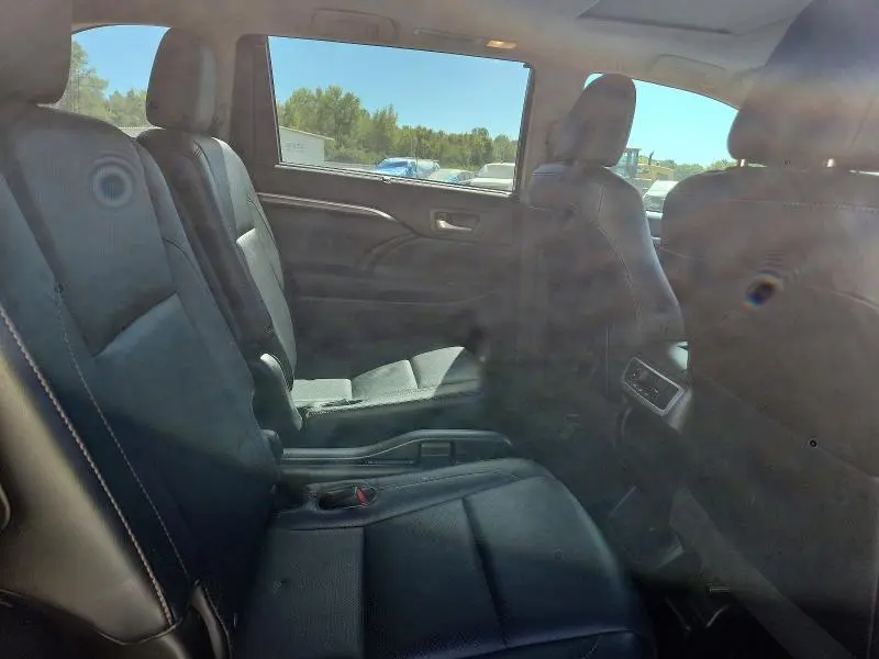 2015 TOYOTA HIGHLANDER LIMITED  