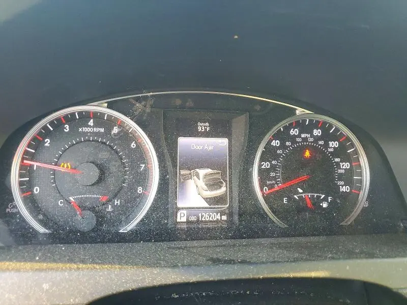 2015 TOYOTA CAMRY SE  