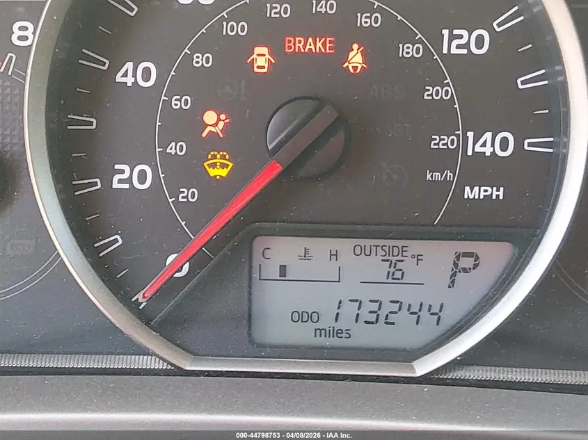 2013 TOYOTA RAV4 XLE