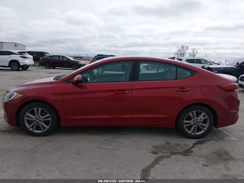 2017 HYUNDAI ELANTRA SE