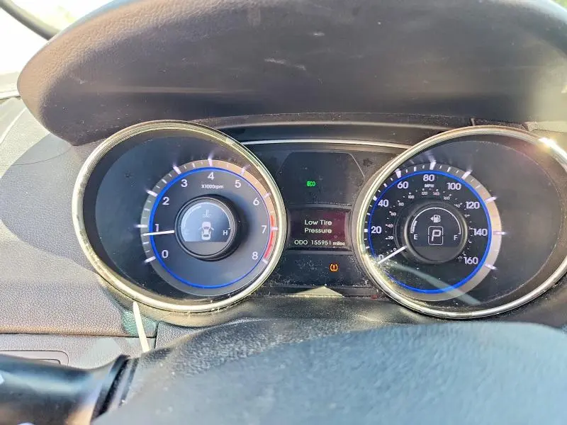 2012 HYUNDAI SONATA SE  