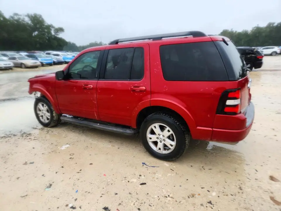2010 FORD EXPLORER XLT  