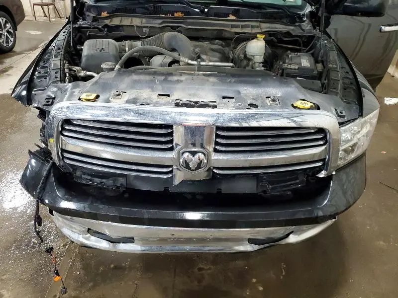 2015 RAM 1500 SLT  