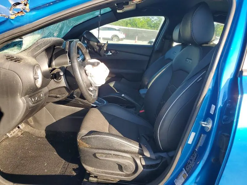 2023 KIA FORTE GT LINE  