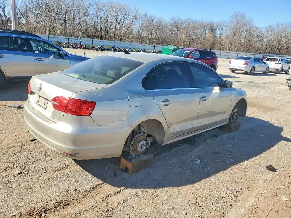 2014 VOLKSWAGEN JETTA SE  