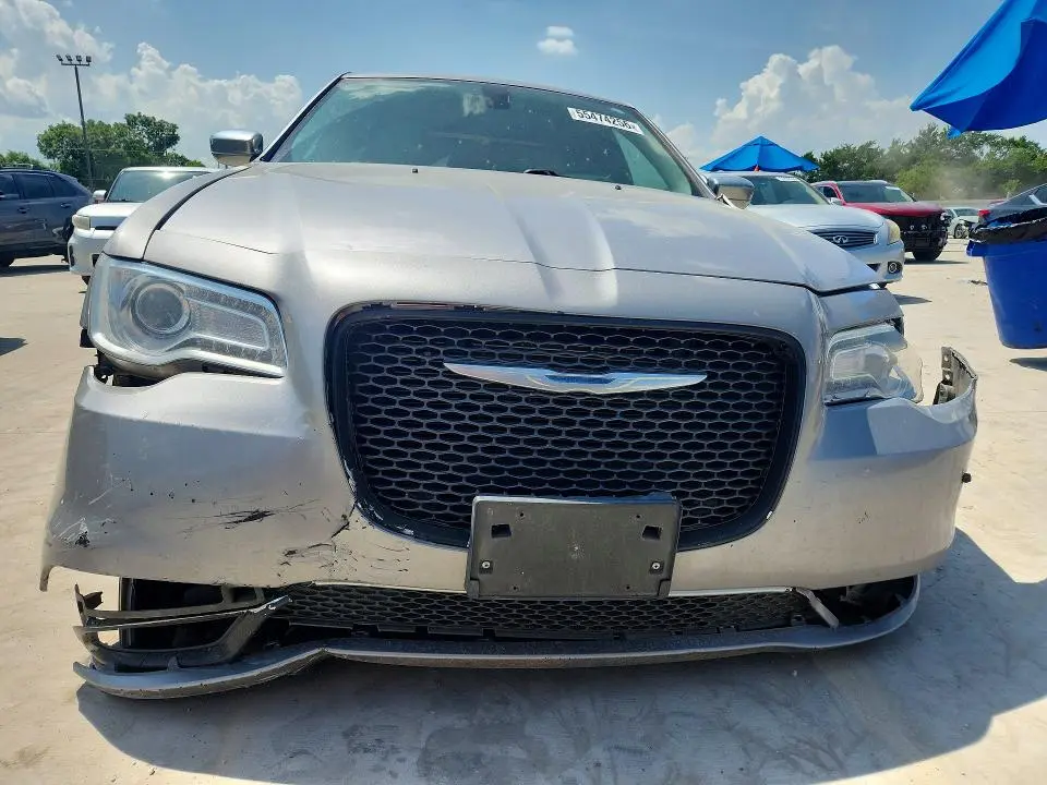 2016 CHRYSLER 300C   