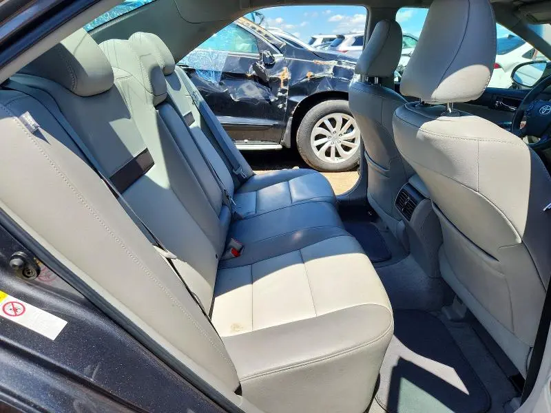 2012 TOYOTA CAMRY XLE V6  