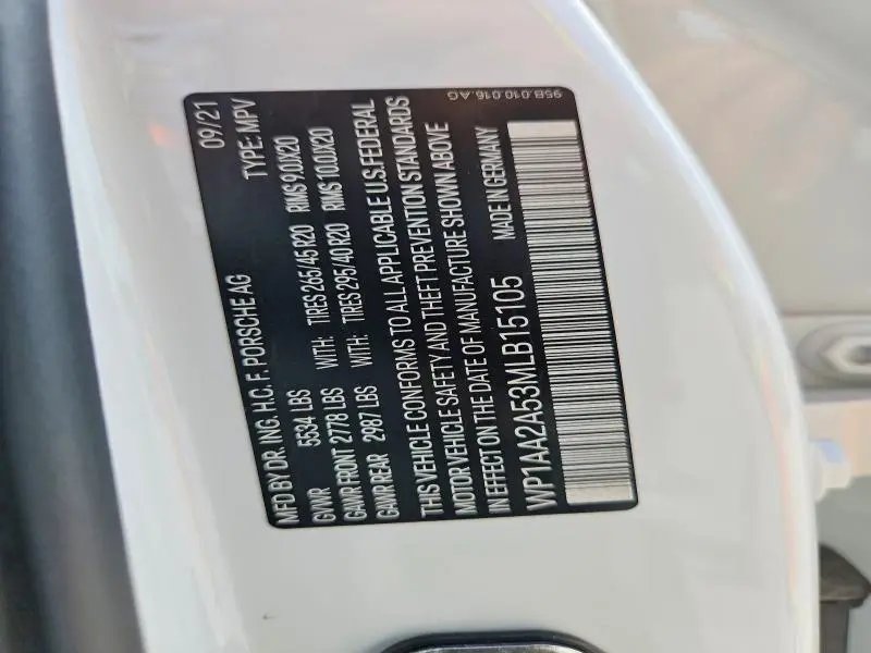 2021 PORSCHE MACAN   