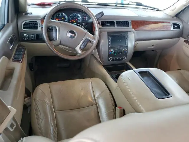 2010 GMC YUKON XL C1500 SLT