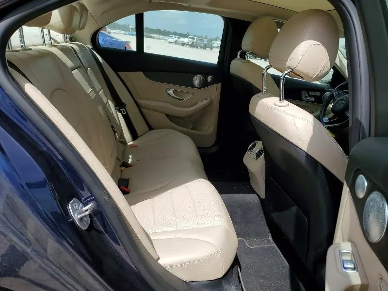 2016 MERCEDES-BENZ C 300  