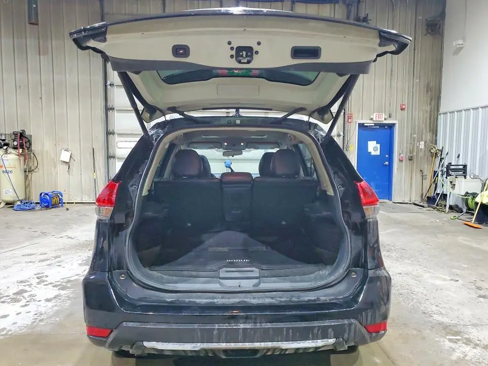 2018 NISSAN ROGUE SV  
