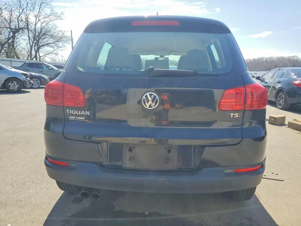 2016 VOLKSWAGEN TIGUAN S  