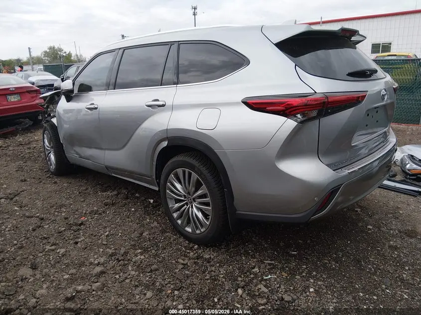 2023 TOYOTA HIGHLANDER PLATINUM
