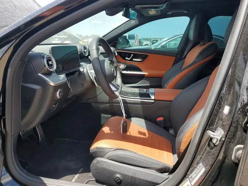 2025 MERCEDES-BENZ C 300  