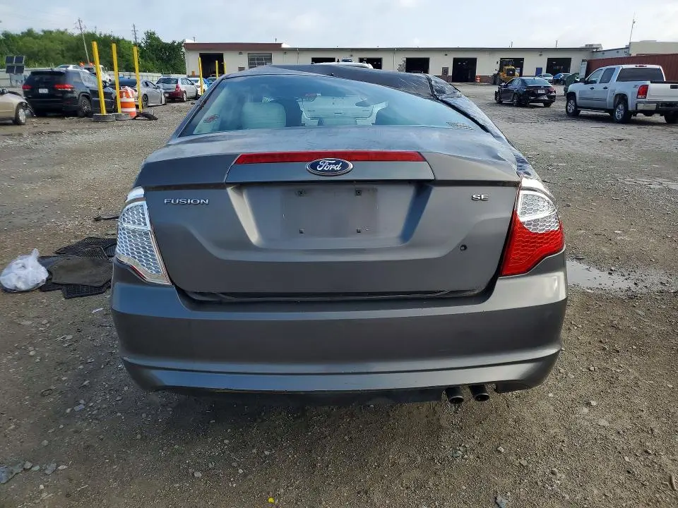 2011 FORD FUSION SE  