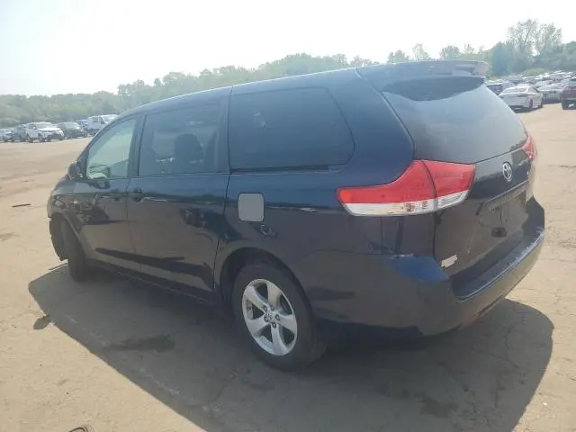 2012 TOYOTA SIENNA   