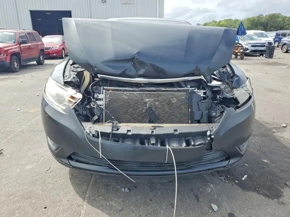 2013 FORD TAURUS SEL  