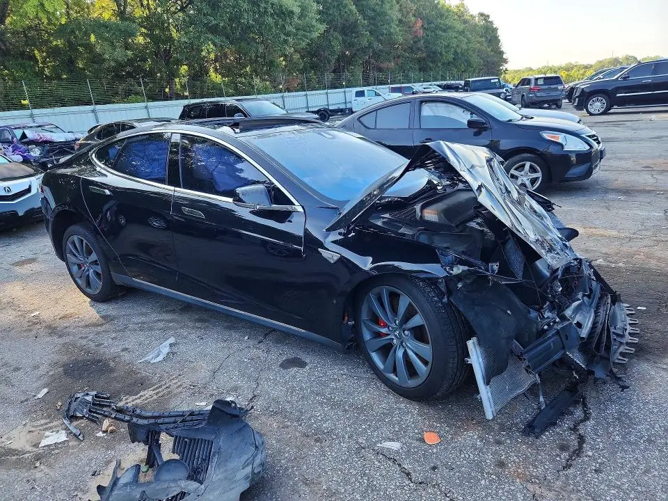 2015 TESLA MODEL S P85D  