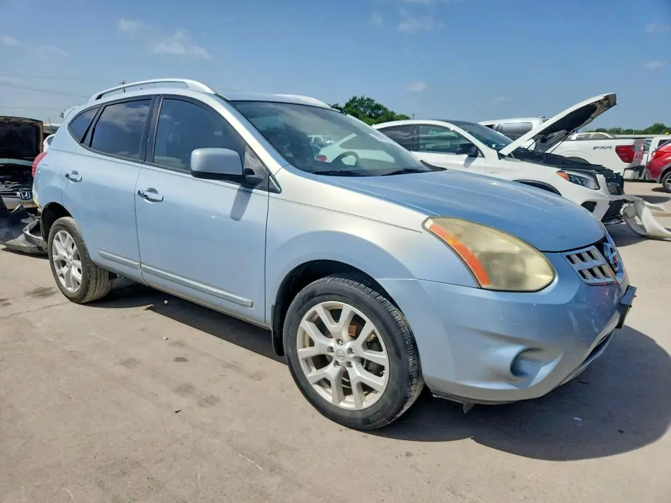 2011 NISSAN ROGUE S  