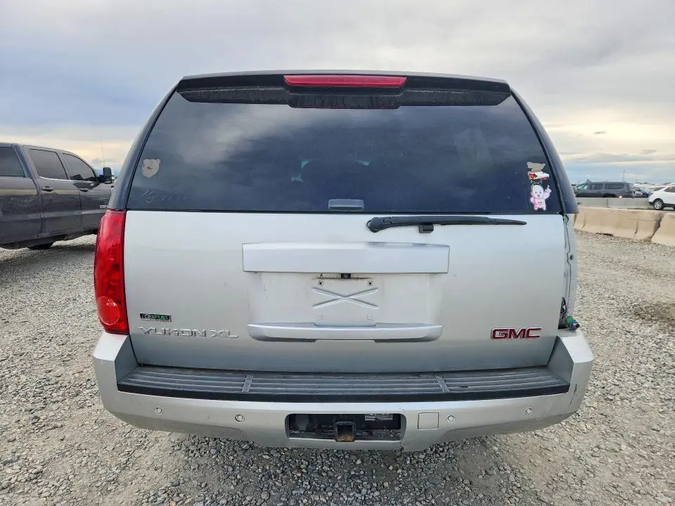2012 GMC YUKON XL K1500 SLT  