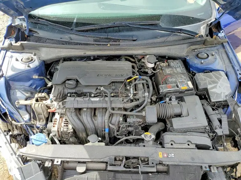 2021 HYUNDAI ELANTRA SE  
