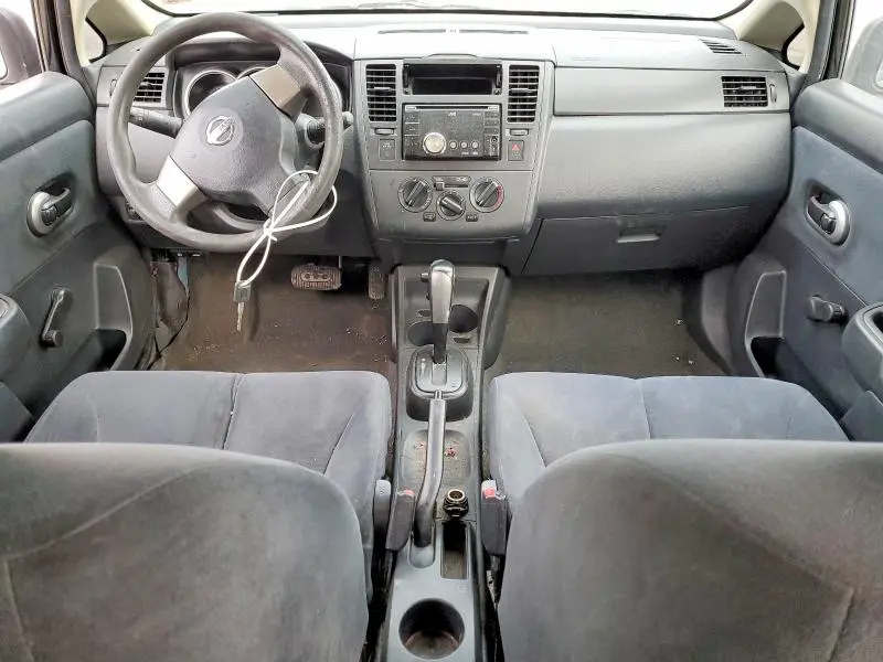2011 NISSAN VERSA S  