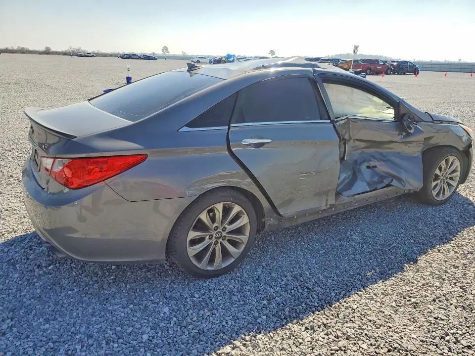2013 HYUNDAI SONATA SE  