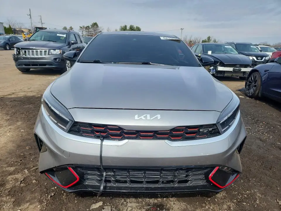 2023 KIA FORTE GT  