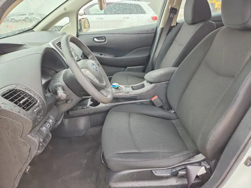 2017 NISSAN LEAF S  