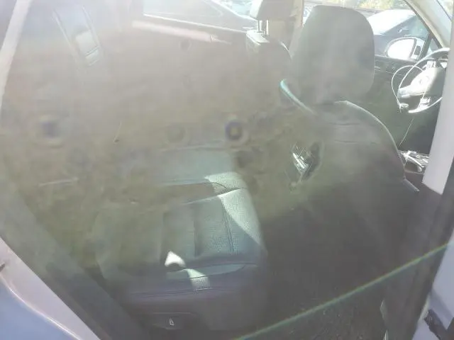 2016 VOLKSWAGEN TOUAREG SPORT  