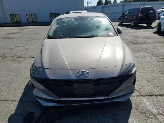 2023 HYUNDAI ELANTRA SE  