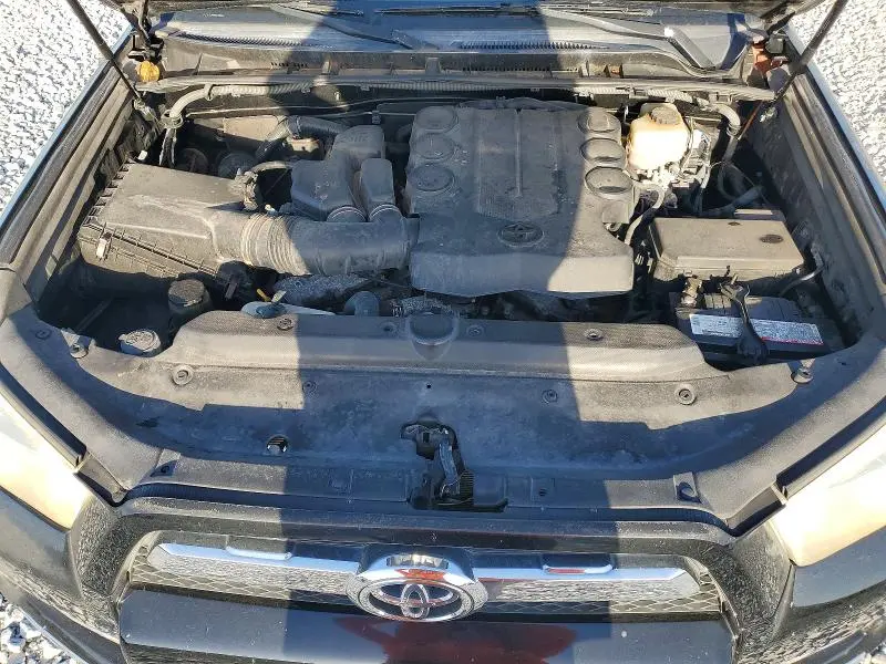 2011 TOYOTA 4RUNNER SR5  