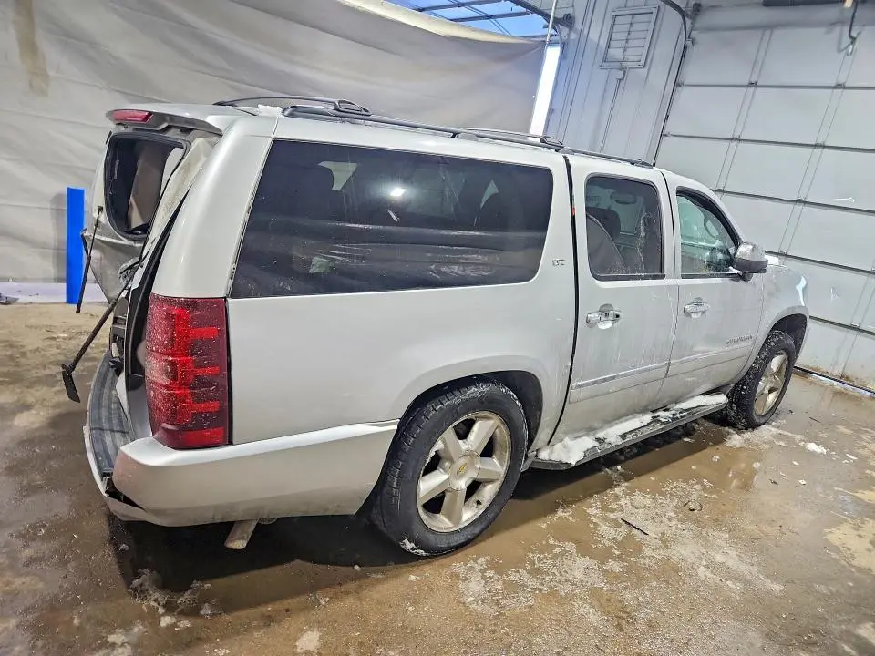 2013 CHEVROLET SUBURBAN K1500 LTZ  