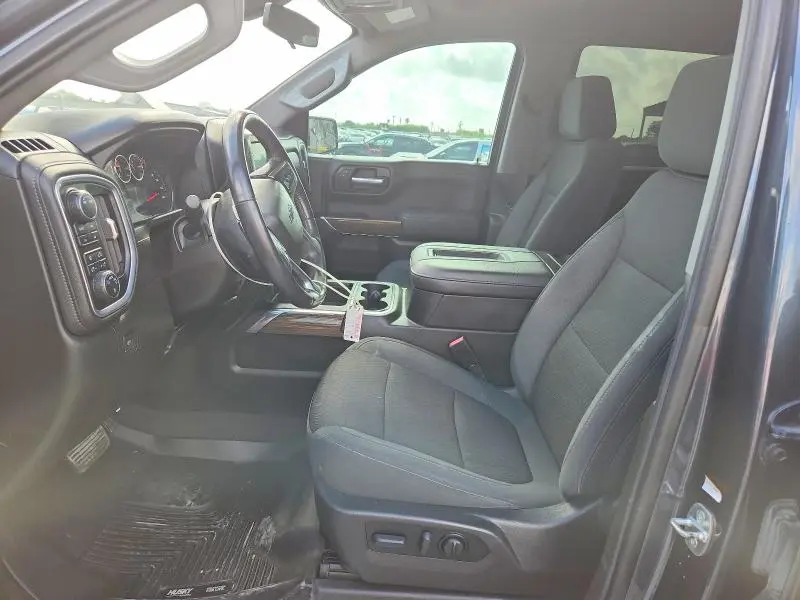 2021 CHEVROLET SILVERADO K1500 RST  