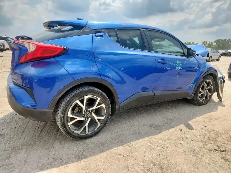 2018 TOYOTA C-HR XLE  