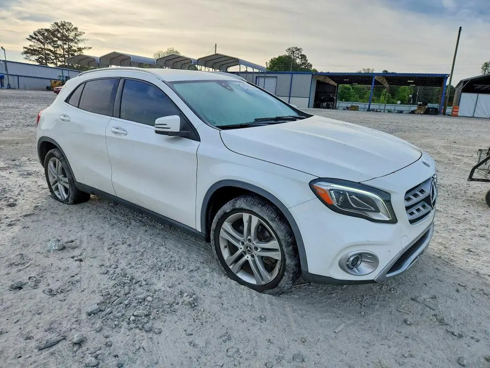 2020 MERCEDES-BENZ GLA 250  