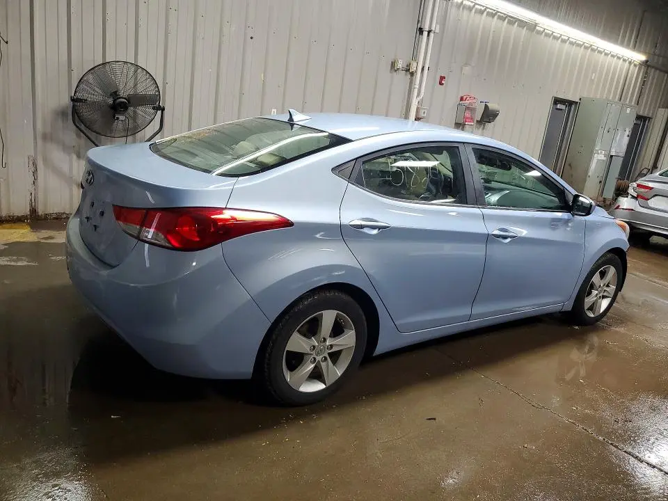 2011 HYUNDAI ELANTRA GLS  