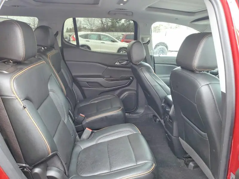 2021 GMC ACADIA AT4  