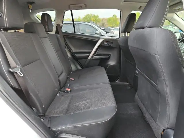 2017 TOYOTA RAV4 XLE  