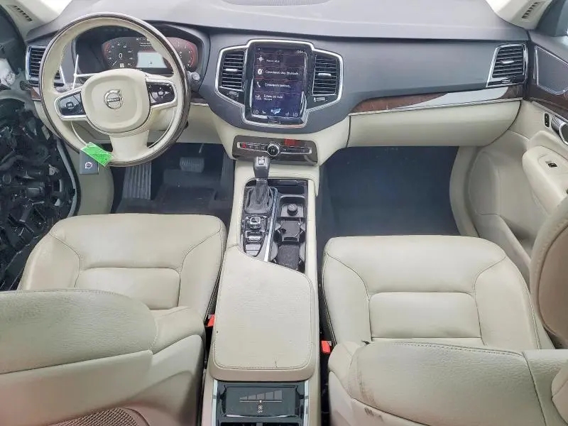 2016 VOLVO XC90 T6  